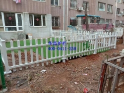 宜城PVC护栏